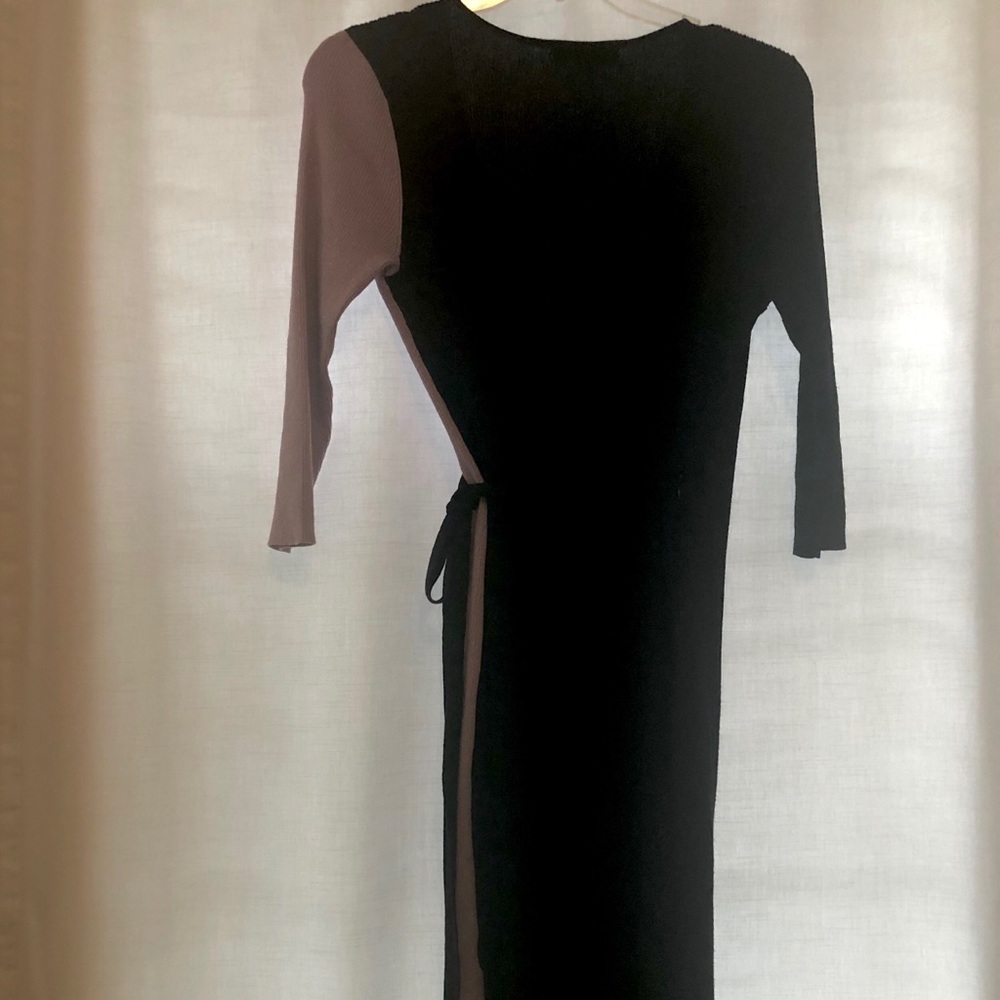 Dress - Picture 3 of 6